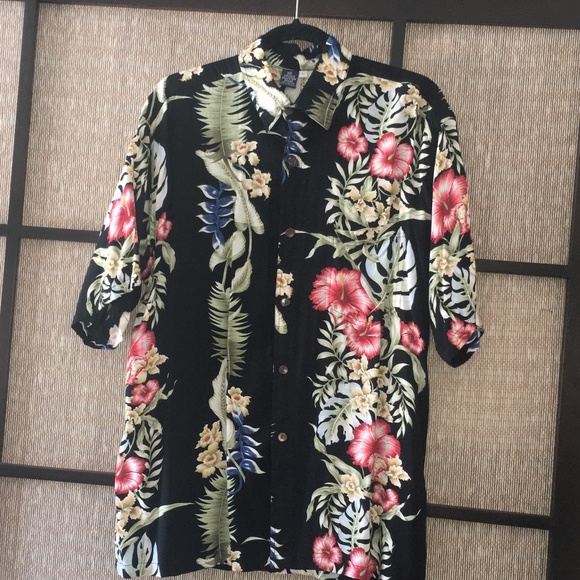 Hawaiian Shirt - Picture 1 of 8
